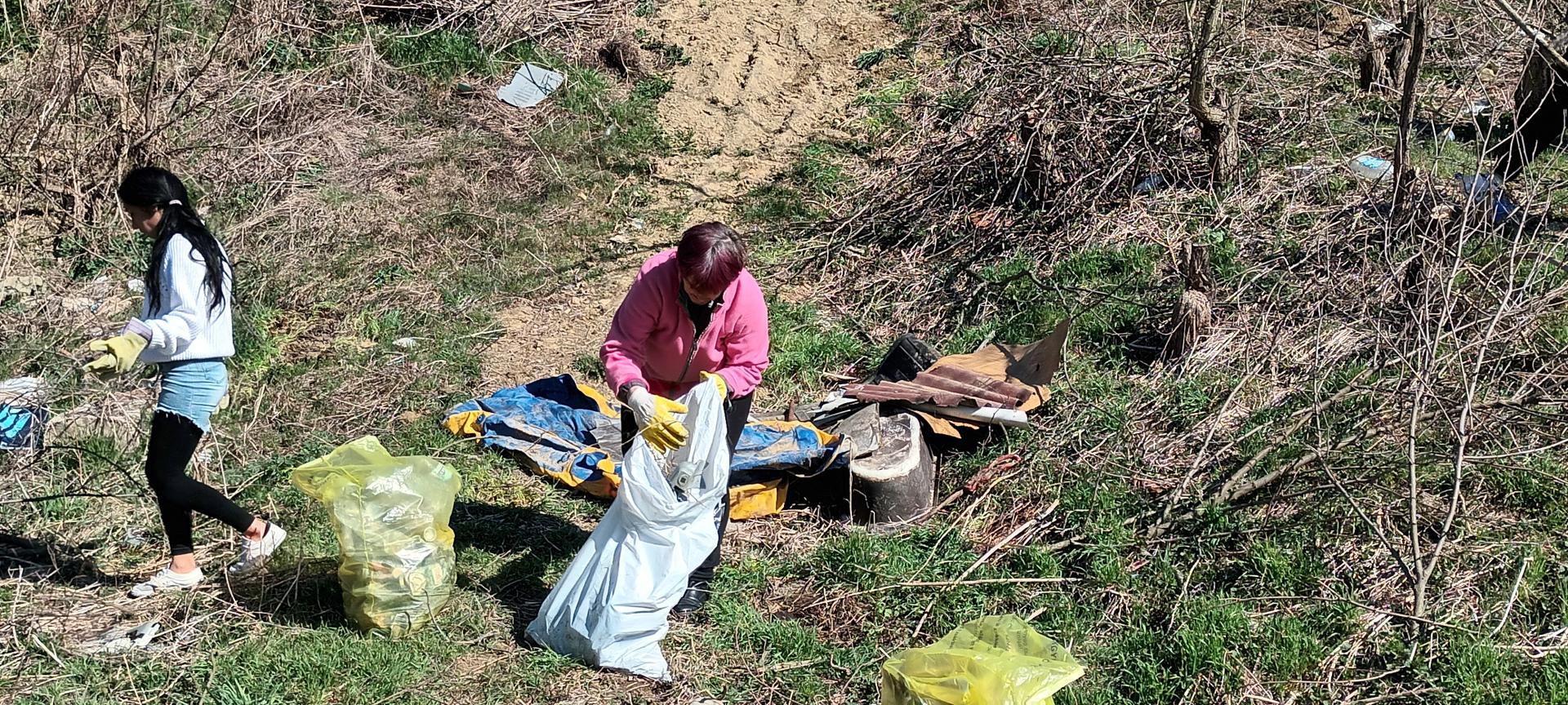 A 4IM projekt bábonyibérci közössége aktívan vette ki részét a tavaszi takarításból