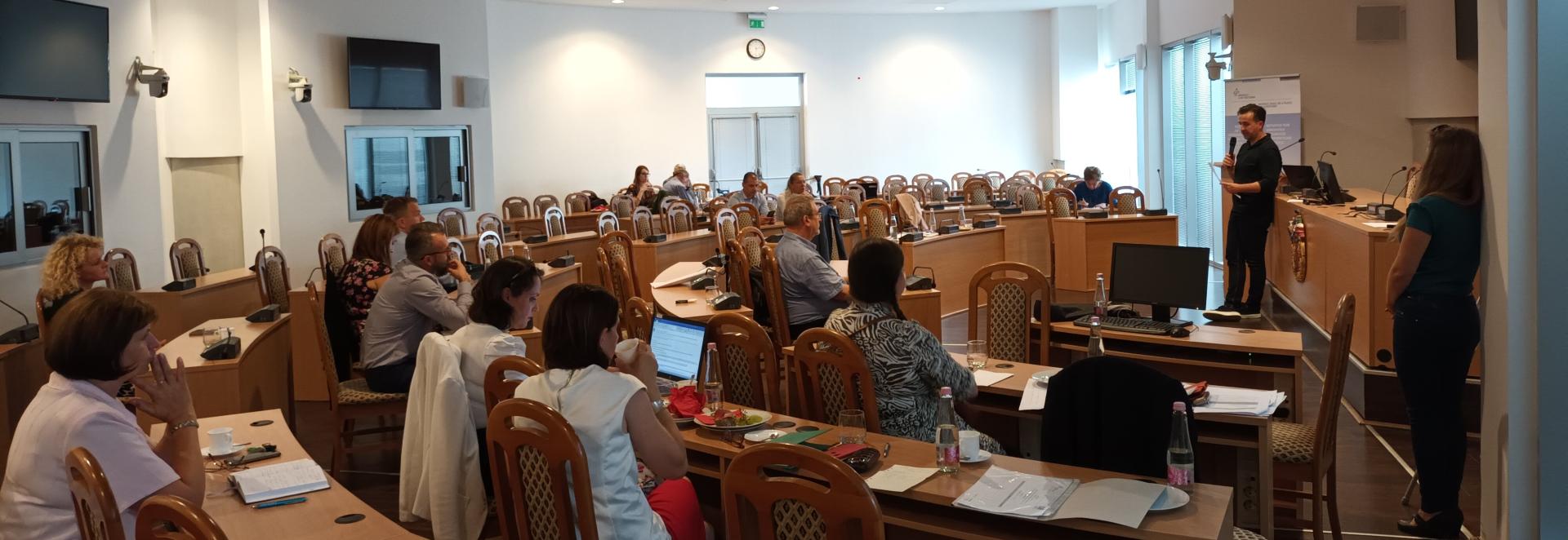 Középpontban a közösségek többirányú fejlesztése