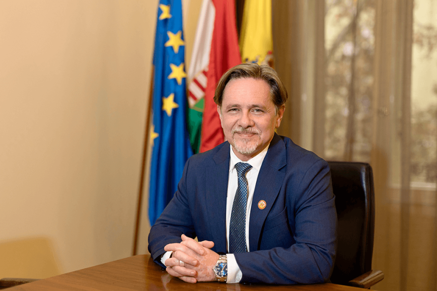 Tóth-Szántai József Miskolc Megyei Jogú Város polgármestere