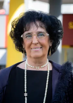 Dr. Fehér Annamária