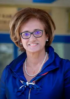 Dr. Kiss-Tóth Emőke 